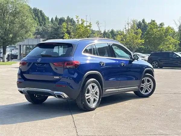 Mercedes-Benz GLA 2023, фото 5