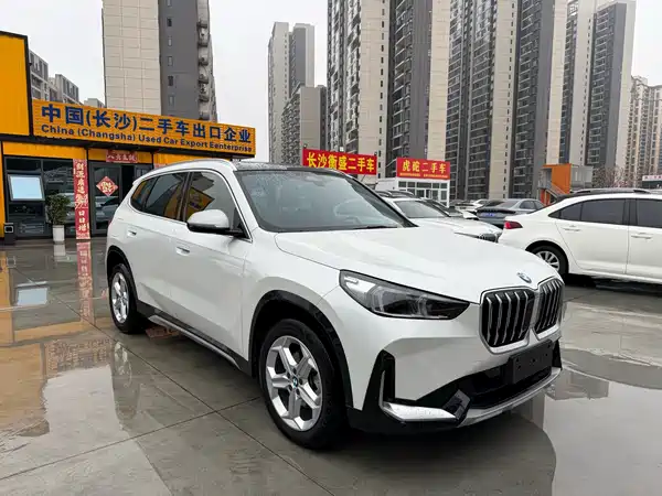 BMW X1 2023, фото 3