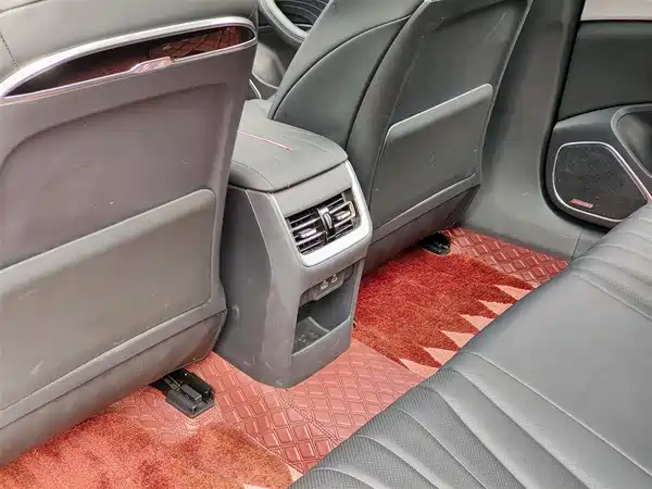 Hongqi H5 2023, фото 9