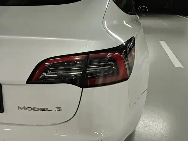 Tesla Model 3 2022, фото 7