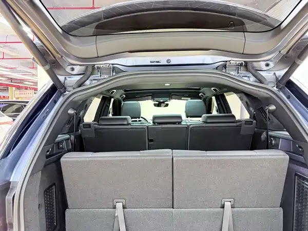 Land Rover Discovery Sport 2022, фото 15