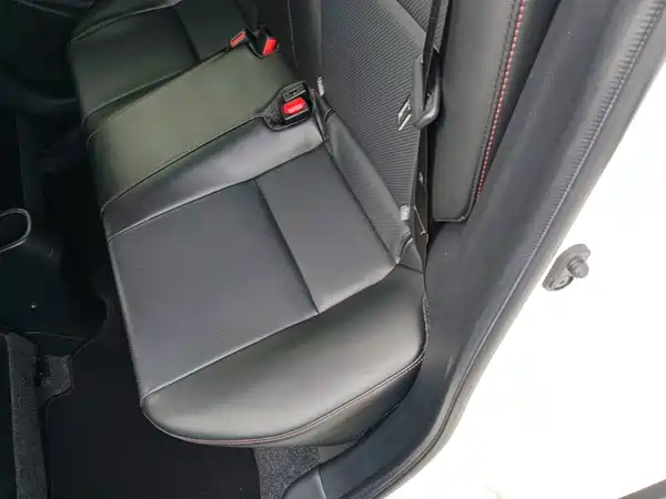Toyota Yaris 2022, фото 16