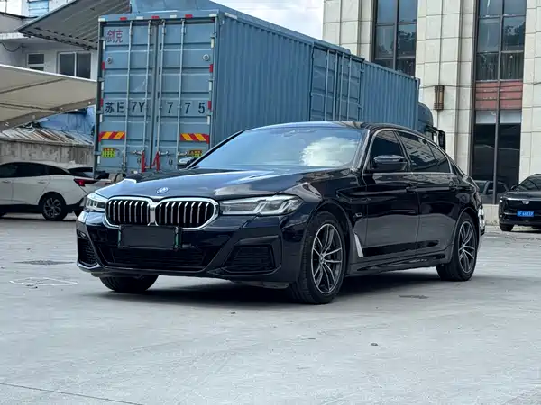 BMW 5 Series PHEV 2022