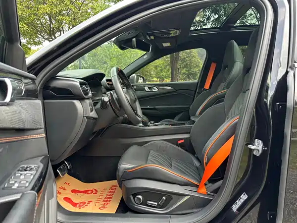 Lynk & Co 02 Hatchback 2021, фото 19