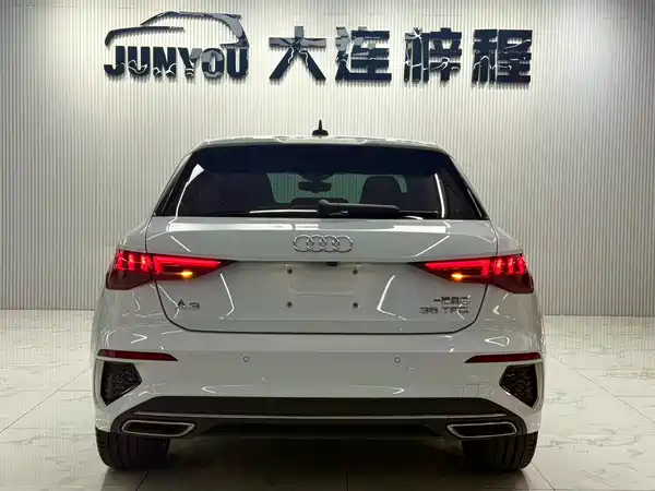 Audi A3 2023, фото 5