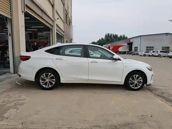 Buick Verano 2023, фото 11