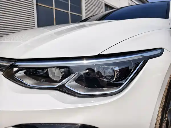 Volkswagen Golf 2023, фото 4