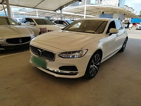 Volvo S90 2023