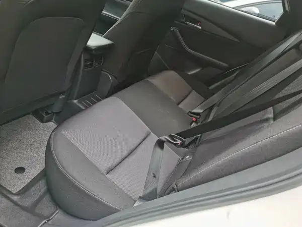 Mazda CX-30 EV 2021, фото 16