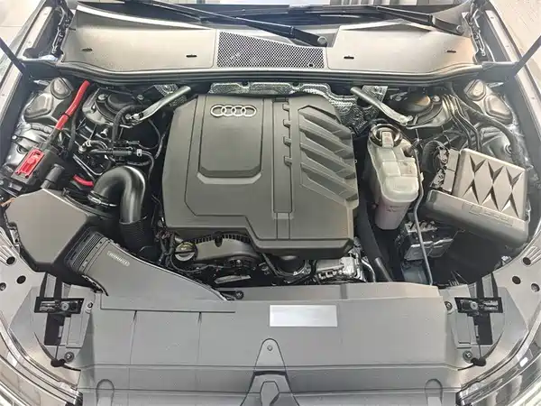 Audi A6L 2024, фото 8