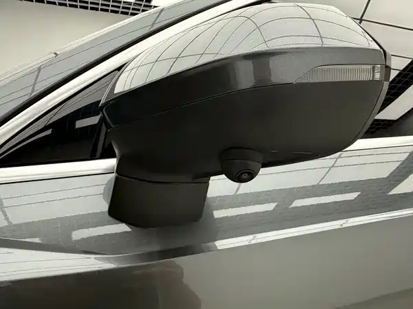 Audi Q3 2022, фото 8