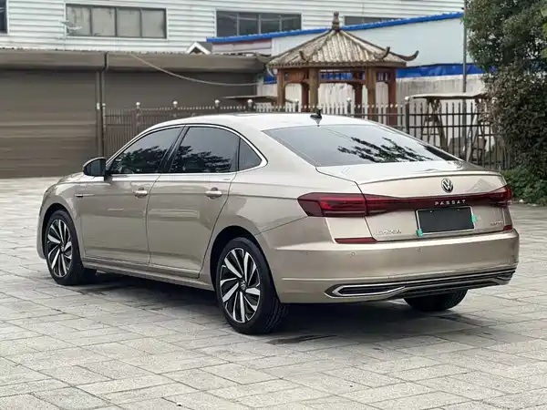 Volkswagen Passat 2022, фото 8