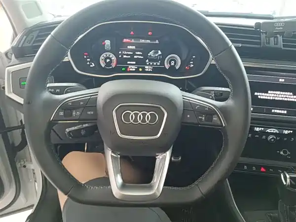 Audi Q3 2023, фото 10