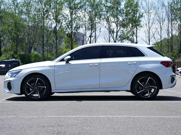 Audi A3 2022, фото 8