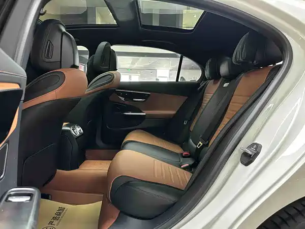 Mercedes-Benz C-Class 2024, фото 12