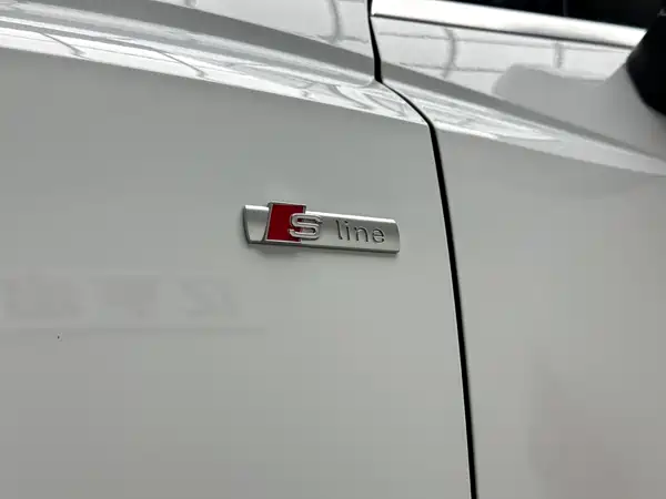 Audi Q3 2022, фото 14