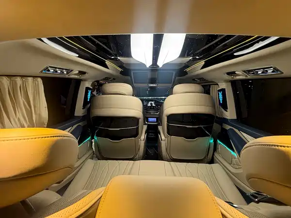 Mercedes-Benz Vito 2023, фото 12