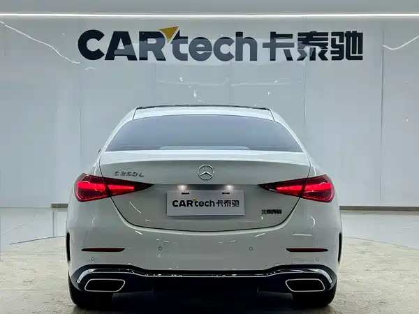 Mercedes-Benz C-Class 2025, фото 3