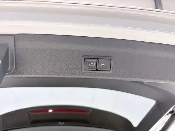 Audi Q3 2022, фото 18
