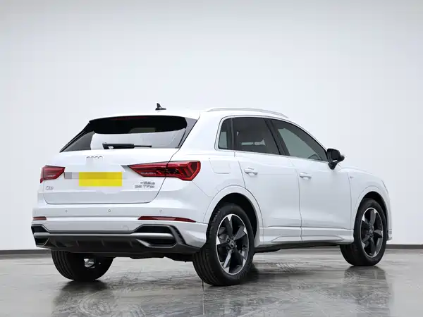 Audi Q3 2022, фото 2