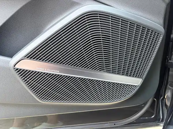 Audi Q5L Sportback 2022, фото 13
