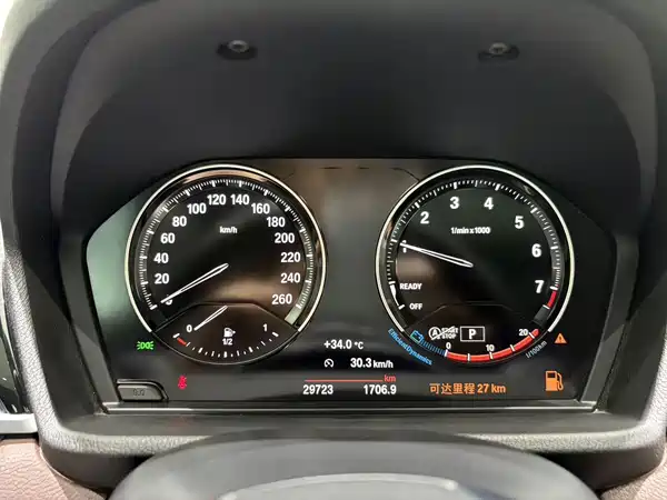 BMW X1 2022, фото 25