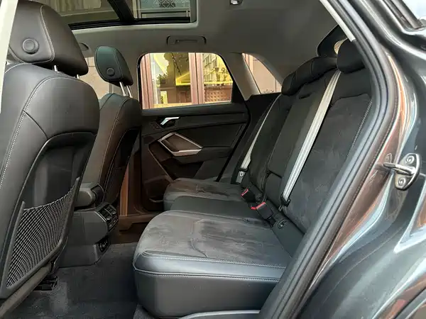 Audi Q3 2022, фото 18