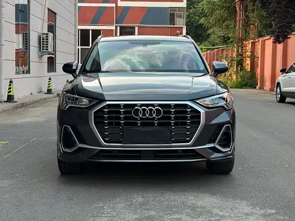 Audi Q3 2022, фото 2