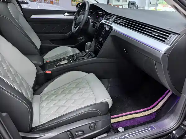 Volkswagen Magotan 2023, фото 8