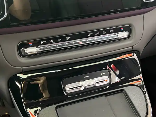 Mercedes-Benz Vito 2024, фото 17