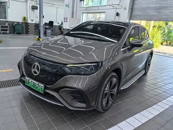 Mercedes-Benz EQE SUV 2023