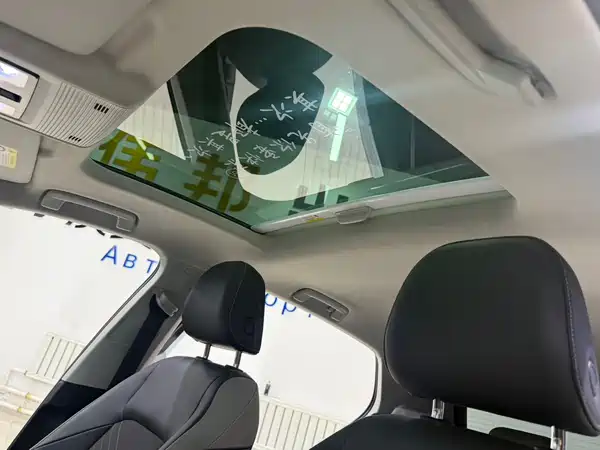 Volkswagen Golf 2023, фото 14