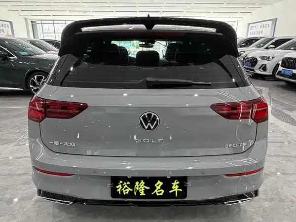 Volkswagen Golf 2023, фото 5