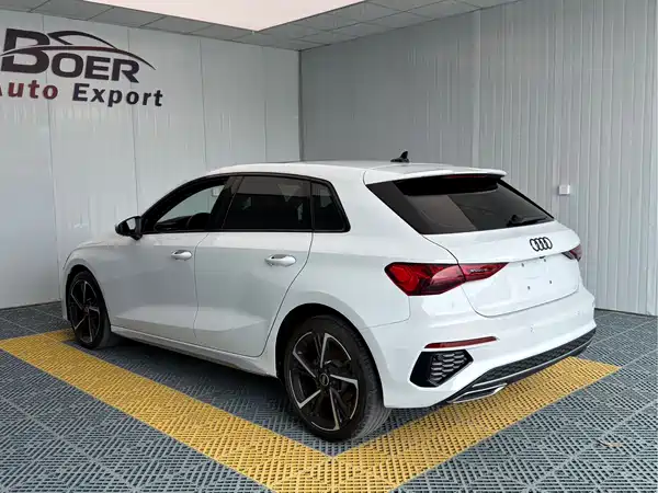 Audi A3 2022, фото 4