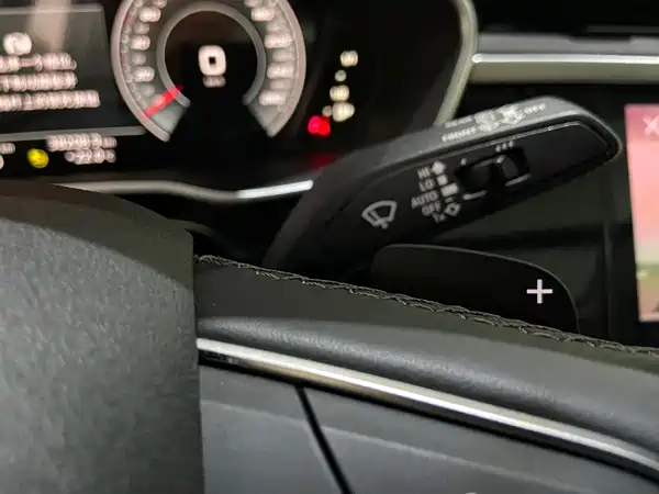 Audi Q3 2023, фото 22