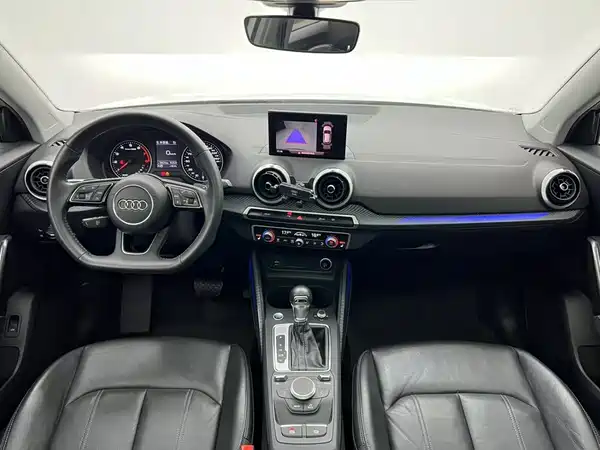 Audi Q2L 2022, фото 19