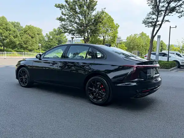 Hongqi H5 2025, фото 4