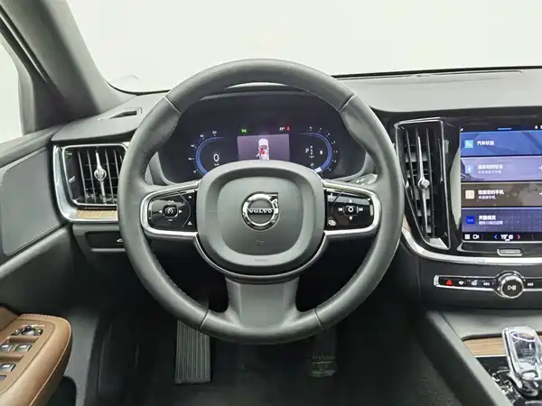Volvo S60 2024, фото 11