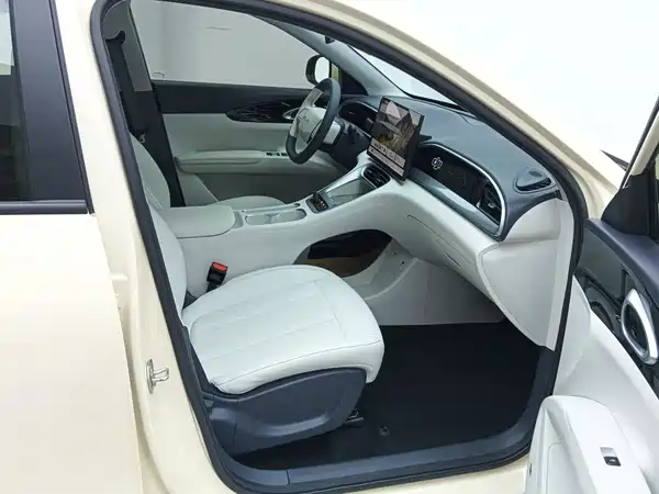 Geely EX2 2025, фото 8