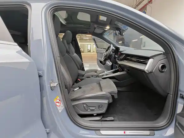Audi A3 2022, фото 12