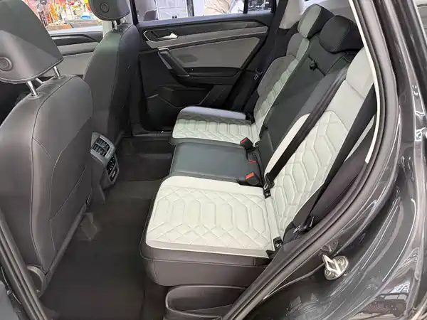 Volkswagen Tayron 2023, фото 11