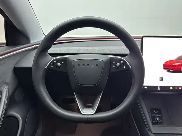 Tesla Model 3 2023, фото 7