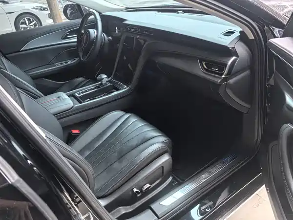 Hongqi H5 2023, фото 7