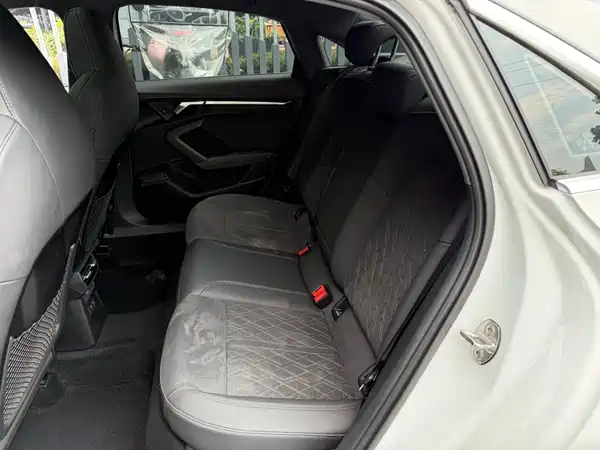 Audi A3 2023, фото 12