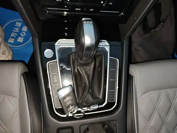 Volkswagen Magotan 2023, фото 13