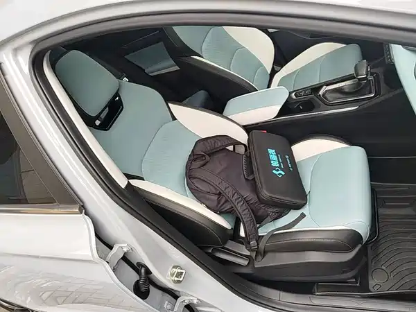 Geely Emgrand S 2022, фото 24