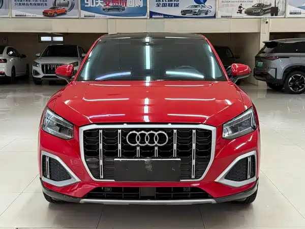 Audi Q2L 2022, фото 2