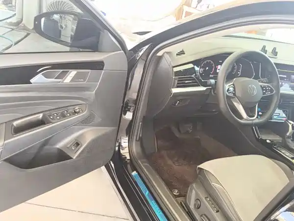 Volkswagen Passat 2024, фото 15