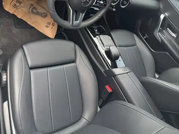 Mercedes-Benz A-Class 2023, фото 4