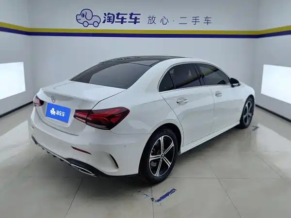 Mercedes-Benz A-Class 2022, фото 3
